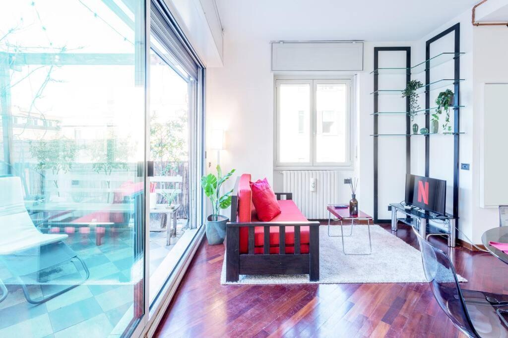 Апартаменты Duomo 10 Min Luxury • Terrazzo • Wi-Fi • Netflix Милан Экстерьер фото